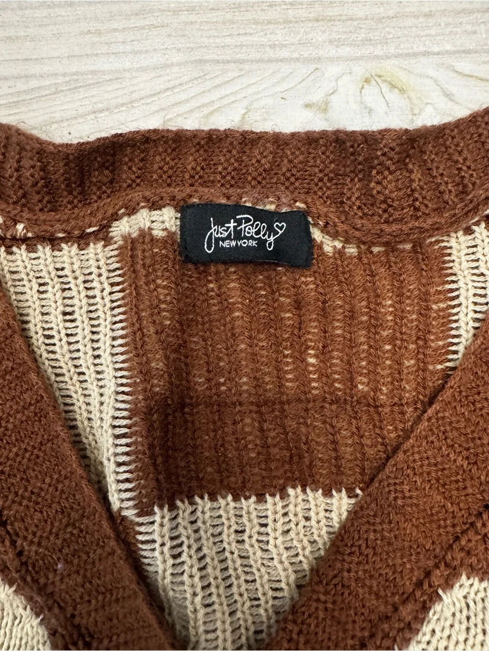 Checkerboard V-Neck Button Cardigan Sweater - Brown & Cream